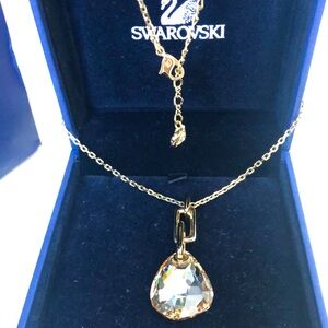 Swarovski Parallele desert glow mini pendant with chain. Article no 0928365